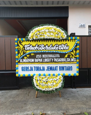 Papan Bunga Duka di Enggal