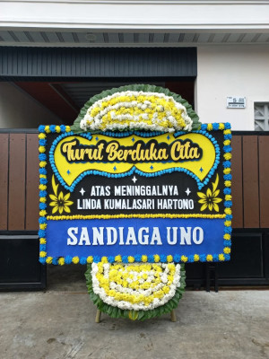 Papan Bunga Duka di Enggal